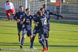 Sport - Calcio - Viterbese - L'esultanza dei gialloblù