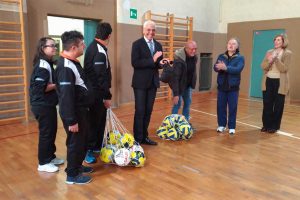 Sport - Sorrisi che nuotano e liceo Buratti ancora insieme