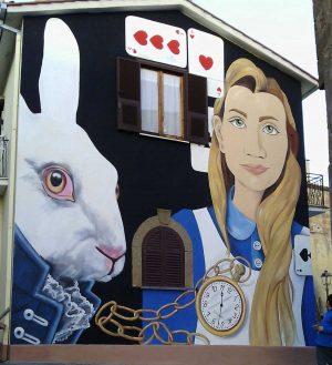 Viterbo - Sant'Angelo - Il murale dell'artista Tina Loiodice "I bambini scoprono la fiaba di Alice"