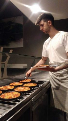 Loreto Aprutino - Riapre la pizzeria di via Veneto