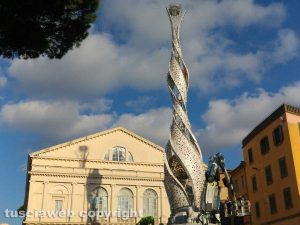 Fiore del Cielo a piazza del Teatro