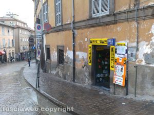 Viterbo - Furto al Western union in via Cairoli