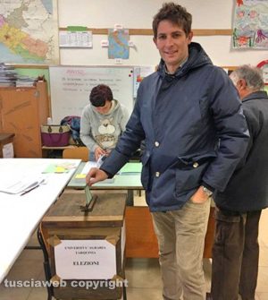 Tarquinia - Università agraria - Manuel Catini al voto 