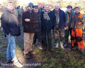Tuscania - Il sindaco Fabio Bartolacci saluta i cacciatori della Pantalla 