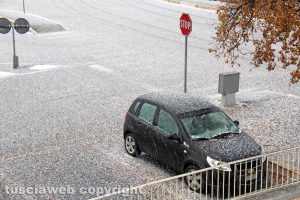 Viterbo imbiancata dalla grandine