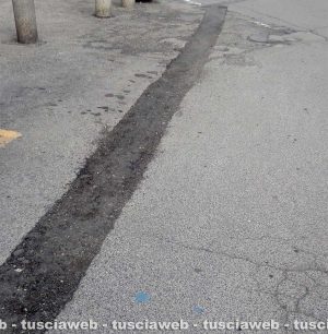 Viterbo - Una strada rattoppata