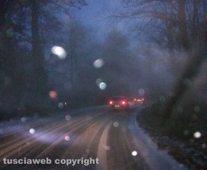 Maltempo - La Cimina che iniziava ad imbiancarsi all'alba di oggi 28 dicembre 2017