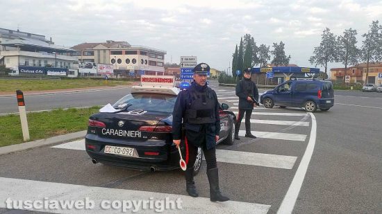 Orte - I carabinieri al casello dell'autostrada