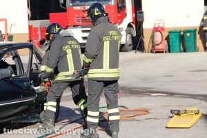 Viterbo - I vigili del fuoco celebrano Santa Barbara - Una dimostrazione
