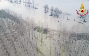 Reggio Emilia - Esonda il fiume Enza