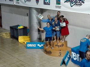 Sport - Nuoto - Gli atleti della Larus sul podio