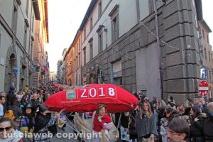Viterbo - La calza più lunga del mondo