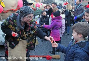 Viterbo - La calza più lunga del mondo