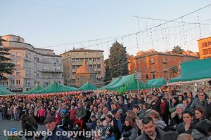 Viterbo - La calza più lunga del mondo
