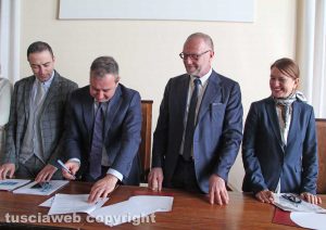 Viterbo - La firma dell'accordo Rete Tuscia Lavoro