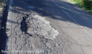 Le buche sulla Cassia nel tratto da Bolsena a Montefiascone 