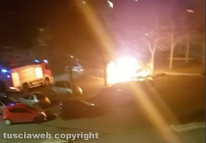 Viterbo - Santa Barbara due autocarri in fiamme