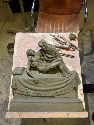Le stazioni della Via Crucis della chiesa di Villanova