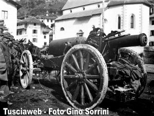 1916 - Cannone di artiglieria pesante sul fronte italo-austriaco - Foto Gino Sorrini 