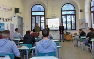 Gli infoteam della scuola sottufficiali nelle scuole viterbesi