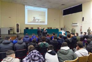Gli infoteam della scuola sottufficiali nelle scuole viterbesi