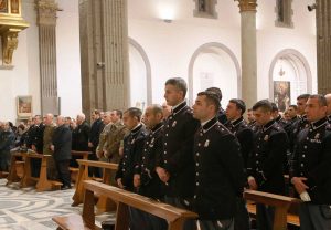 L'arcivescovo ordinario militare Marcianò in visita alla scuola sottufficiali 