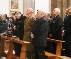 L'arcivescovo ordinario militare Marcianò in visita alla scuola sottufficiali 
