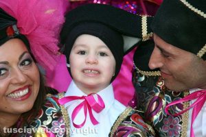 Ronciglione - Carnevale 2018 - Sfilano carri e maschere