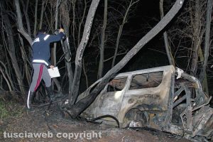 Viterbo - Pulmino in fiamme sulla Tuscanese