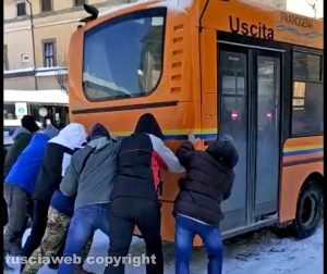 Viterbo- Il bus a Bagnaia