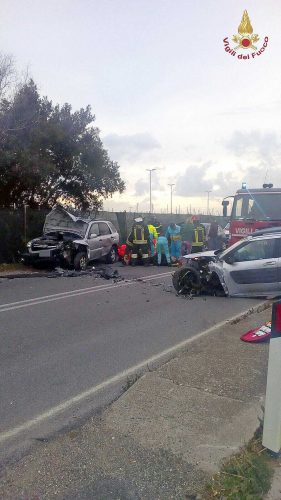Civitavecchia - Schianto fra tre auto sull'Aurelia