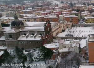 Viterbo - Le immagini aere della città sotto la neve
