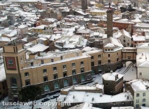 Viterbo - Le immagini aere della città sotto la neve