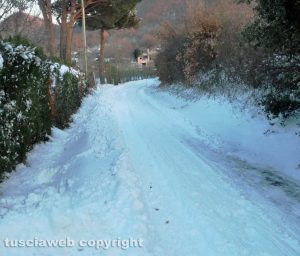 Viterbo - Neve in strada Costa Volpara