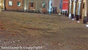 Viterbo - Piazza del Comune dopo il Carnevale