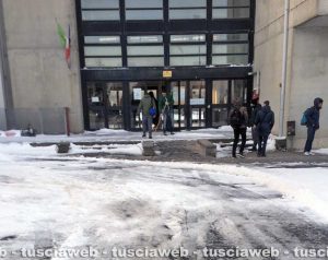 Neve - L'ingresso dell'istituto Canonica a Vetralla