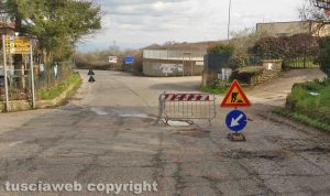 Canepina - Buche nella zona industriale