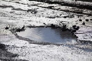 Buche sulla Castrense - Tratto tra Cellere e Valentano