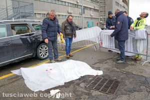 Viterbo - Ospedale di Belcolle - Precipita dalla scala antincendio e muore