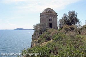 Capodimonte - L'isola Bisentina - La rocchetta di santa Caterina
