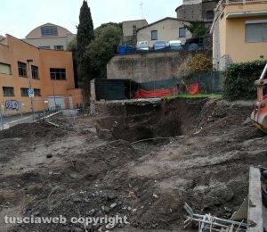 Viterbo - Sacrario - La voragine aperta per sistemare il collettore fognario