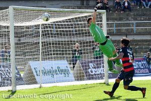 Sport - Calcio - Viterbese - Il match contro il Cosenza (foto Pescatore/Tucci)