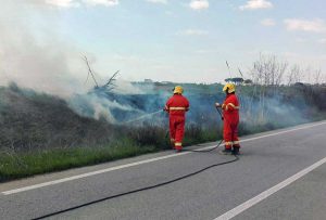 Tarquinia - Incendio in strada Lupo Cerrino - I volontari Aeopc