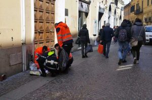 Viterbo - Rifiuti i controlli aI sacchi non ritirati