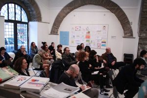Il laboratorio nella sede dell'Arci