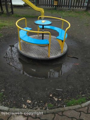 Bolsena - Il parco giochi nel degrado