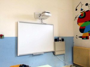 Tuscania - Donata una Lim allo scientifico da M5s Lazio