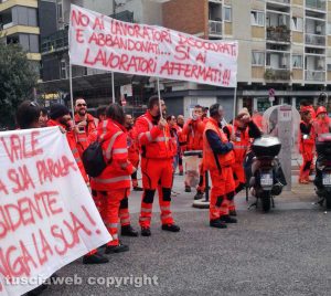 Protesta del 118 - Sit-in dei lavoratori dell'emergenza davanti alla regione Lazio