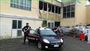 Civitavecchia - Carabinieri - Scuola in fiamme in via Achille Montanucci