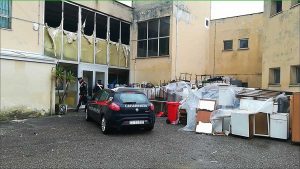 Civitavecchia - Carabinieri - Scuola in fiamme in via Achille Montanucci